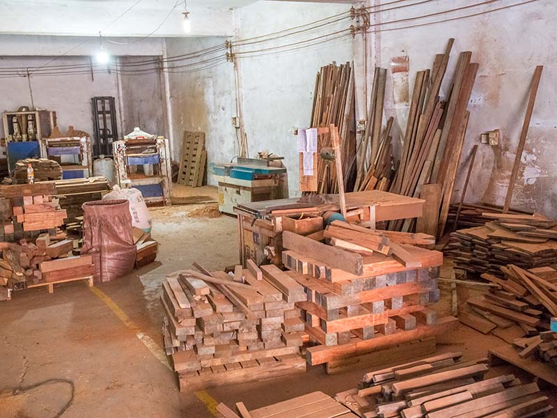 周口楼梯地板柜门的油漆修复-09